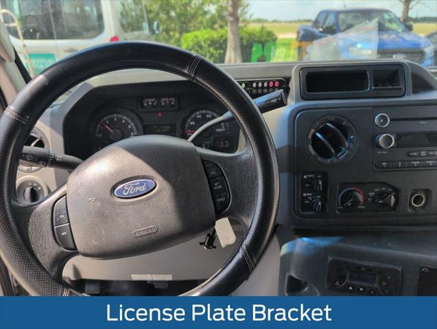 2015 Ford E-450 Cutaway Base