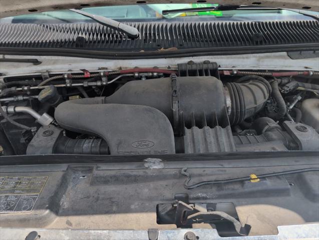 2015 Ford E-450 Cutaway Base