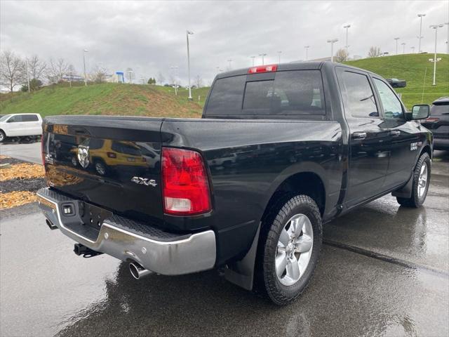 2017 RAM 1500 Big Horn Crew Cab 4x4 57 Box