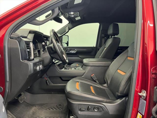 2025 GMC Sierra 3500HD 4WD Crew Cab Long Bed AT4