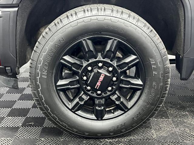 2025 GMC Sierra 3500HD 4WD Crew Cab Long Bed AT4