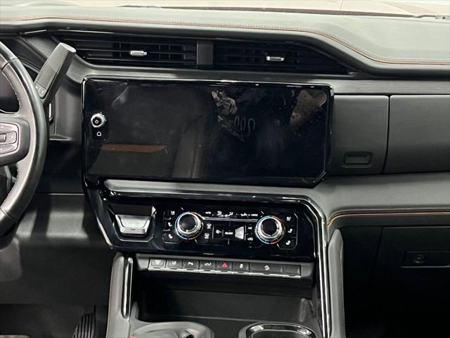 2025 GMC Sierra 3500HD 4WD Crew Cab Long Bed AT4