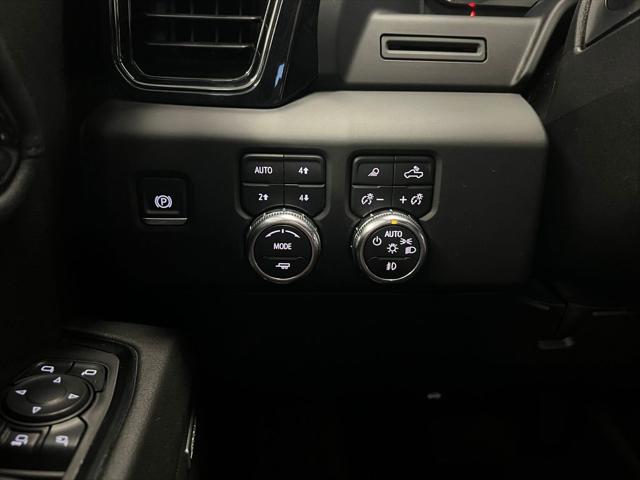 2025 GMC Sierra 3500HD 4WD Crew Cab Long Bed AT4