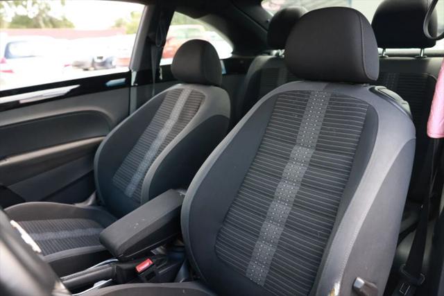 2014 Volkswagen Beetle 2.0T R-Line