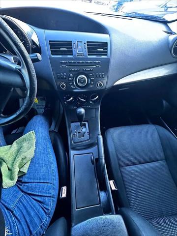 2013 Mazda Mazda3 i SV