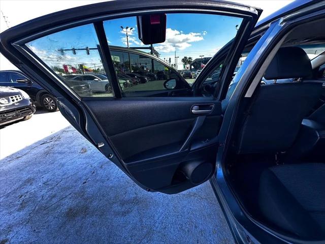 2013 Mazda Mazda3 i SV