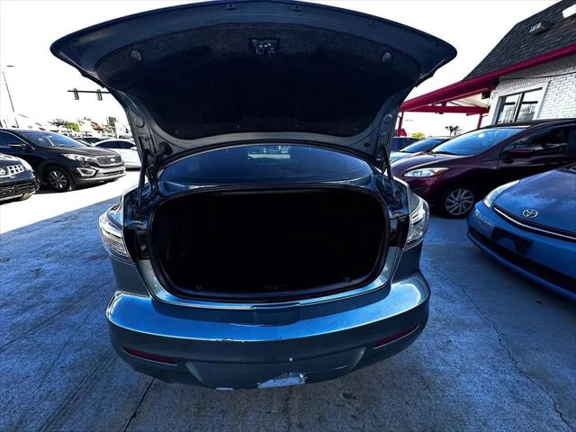 2013 Mazda Mazda3 i SV