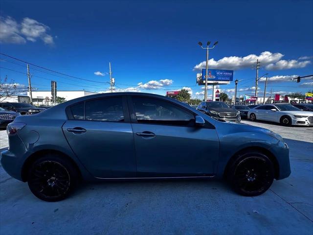 2013 Mazda Mazda3 i SV