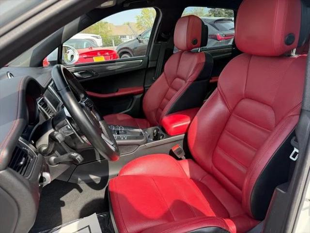 2016 Porsche Macan S