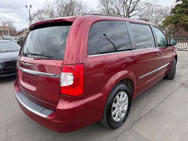 2014 Chrysler Town & Country Touring