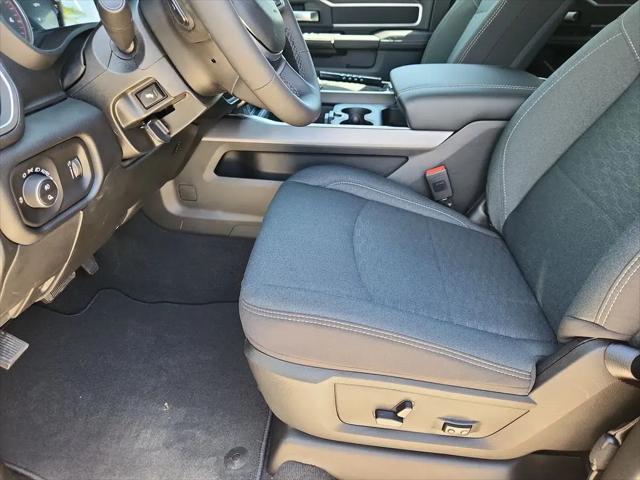 2026 Ram 2500 Big Horn Crew Cab 4x4 8 Box