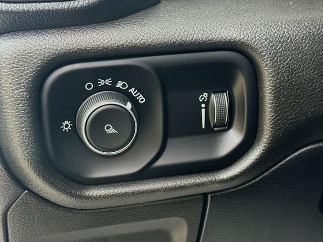 2022 Ram 1500 Tradesman Quad Cab 4x4 64 Box