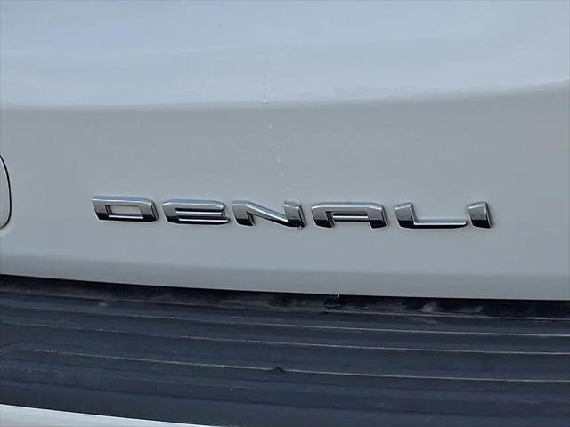 2023 GMC Yukon 4WD Denali