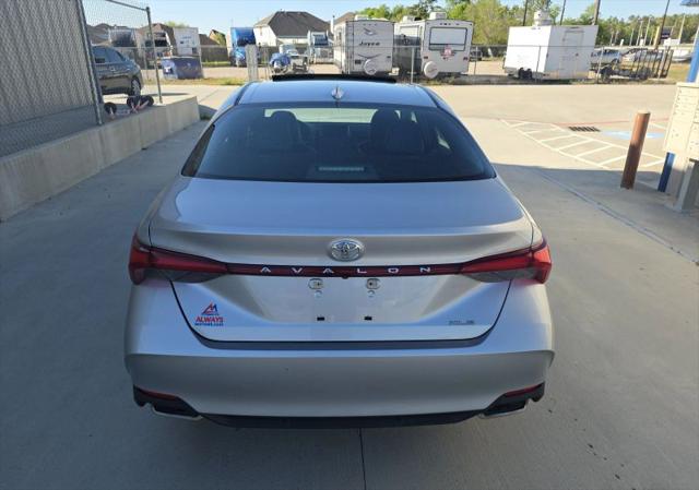 2019 Toyota Avalon XLE