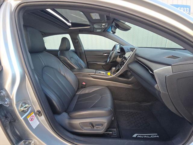 2019 Toyota Avalon XLE