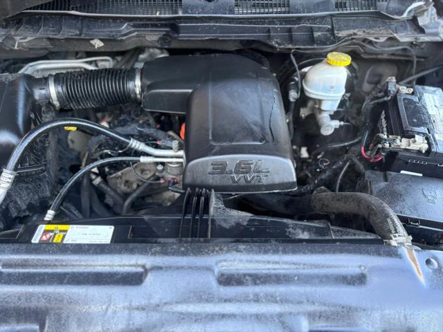 2021 Ram 1500 SLT Crew Cab 4x4 57 Box