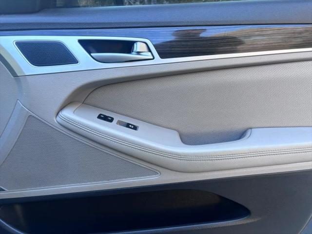 2015 Hyundai Genesis 3.8