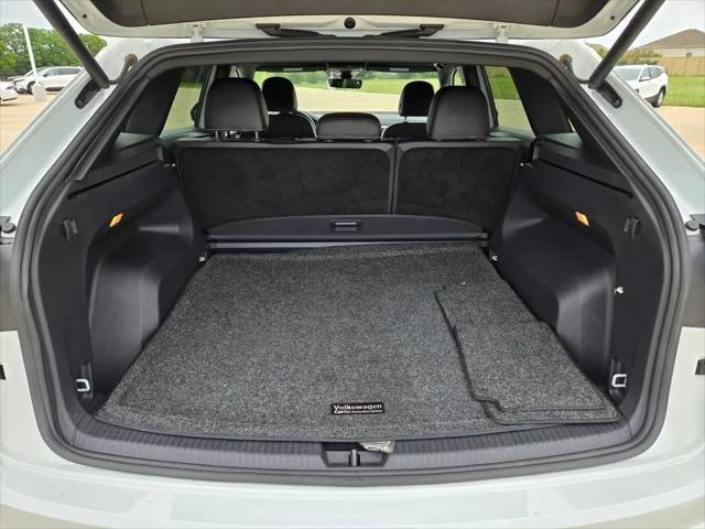 2022 Volkswagen Atlas Cross Sport 2.0T SEL