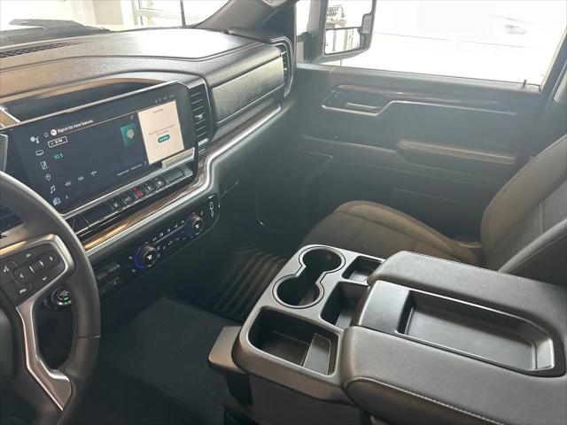2025 Chevrolet Silverado 2500HD 4WD Crew Cab Standard Bed LT
