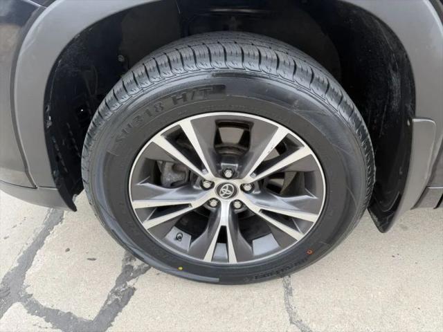 2018 Toyota Highlander LE