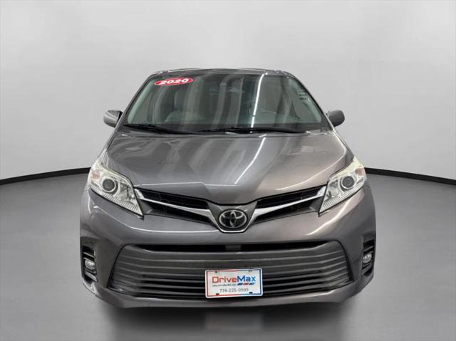 2020 Toyota Sienna XLE
