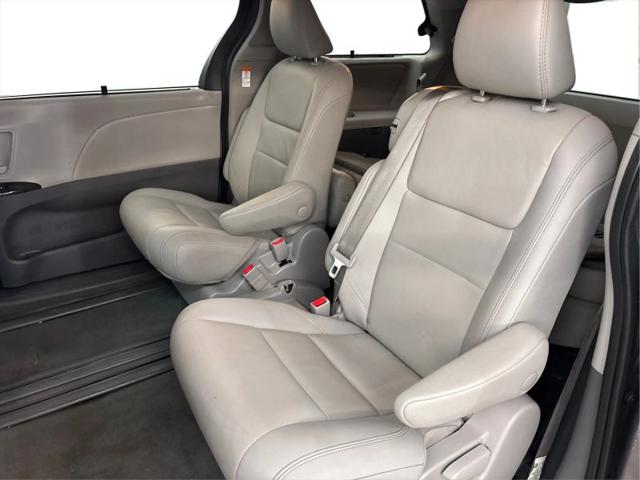 2020 Toyota Sienna XLE