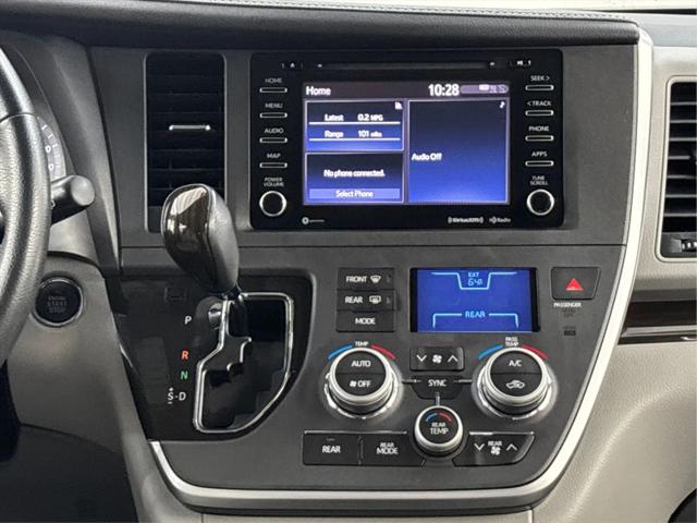 2020 Toyota Sienna XLE