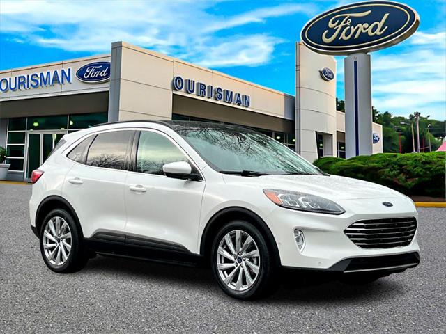 2022 Ford Escape Titanium Hybrid