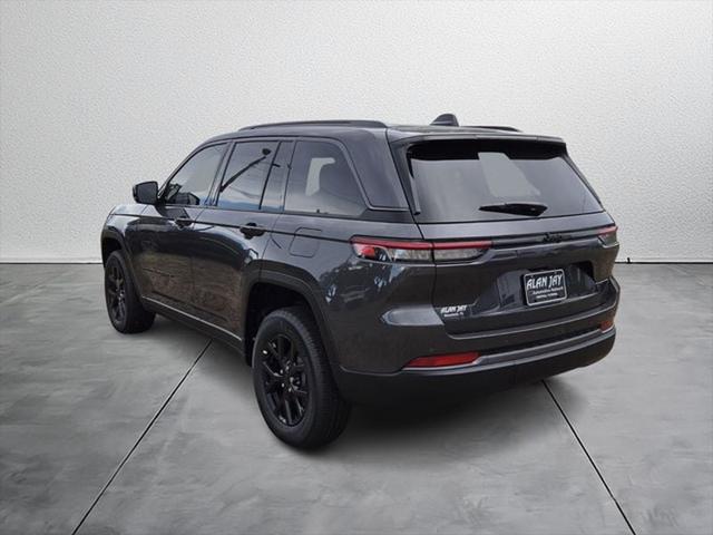 2026 Jeep Grand Cherokee Altitude 4x2