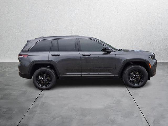 2026 Jeep Grand Cherokee Altitude 4x2