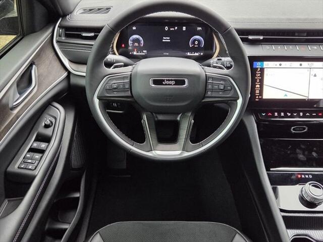 2026 Jeep Grand Cherokee Altitude 4x2