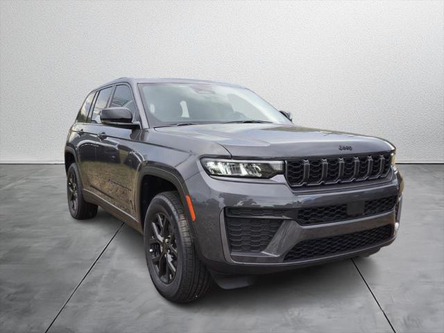 2026 Jeep Grand Cherokee Altitude 4x2