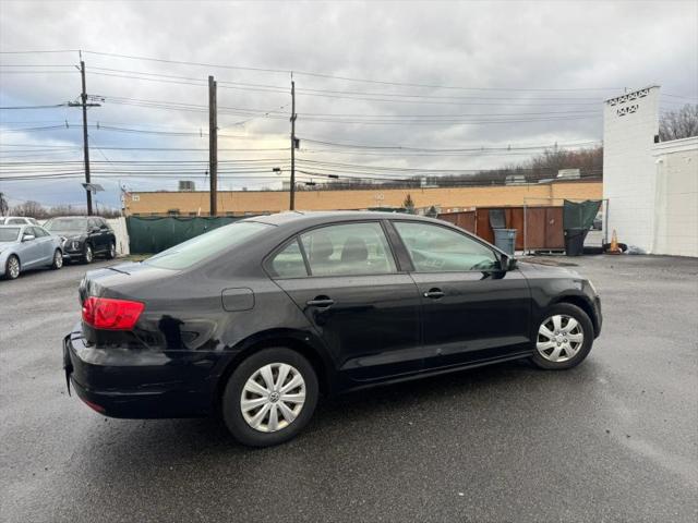2011 Volkswagen Jetta 2.0L Base