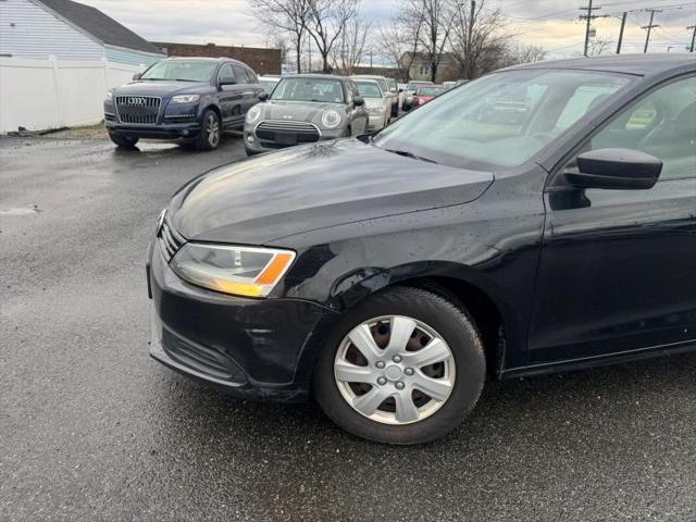2011 Volkswagen Jetta 2.0L Base