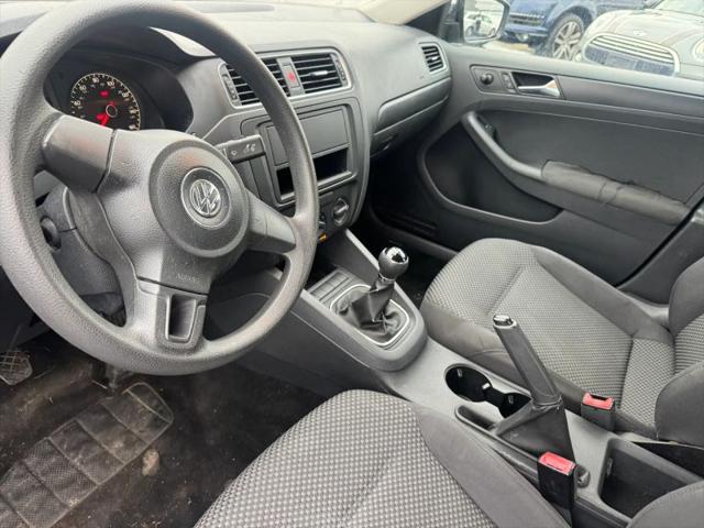 2011 Volkswagen Jetta 2.0L Base