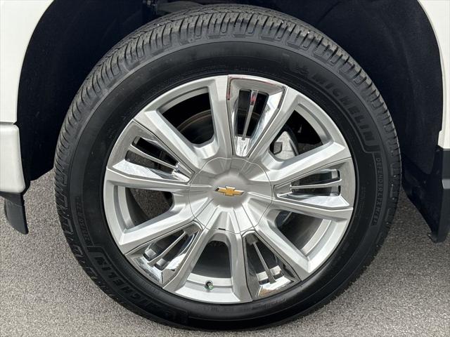 2022 Chevrolet Silverado 1500 4WD Crew Cab Short Bed High Country