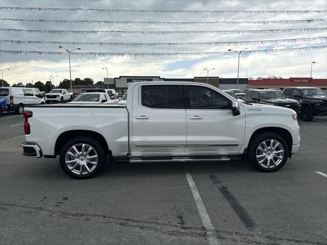 2022 Chevrolet Silverado 1500 4WD Crew Cab Short Bed High Country
