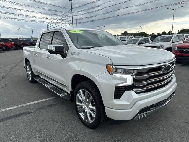 2022 Chevrolet Silverado 1500 4WD Crew Cab Short Bed High Country
