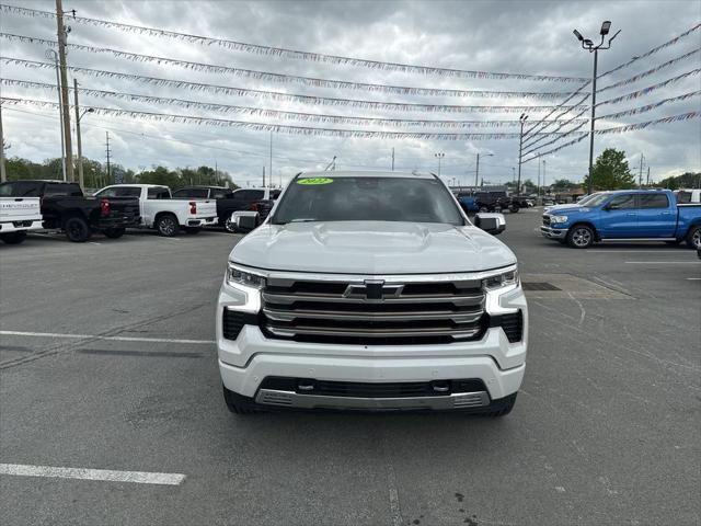 2022 Chevrolet Silverado 1500 4WD Crew Cab Short Bed High Country