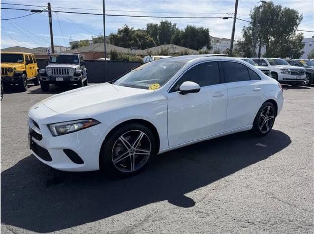 2019 Mercedes-Benz A 220 A 220