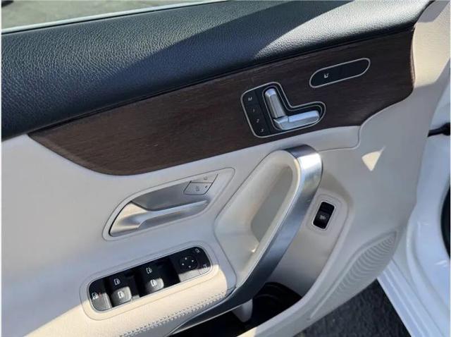 2019 Mercedes-Benz A 220 A 220