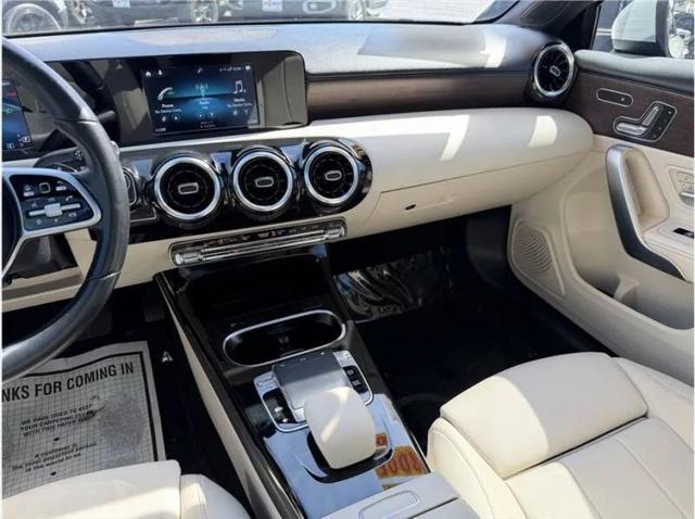 2019 Mercedes-Benz A 220 A 220