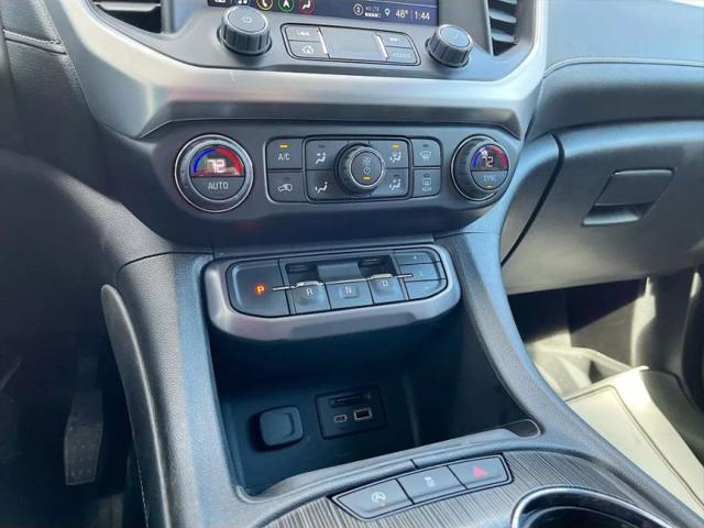 2023 GMC Acadia AWD SLT
