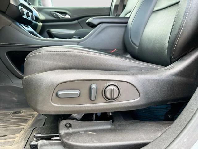 2023 GMC Acadia AWD SLT