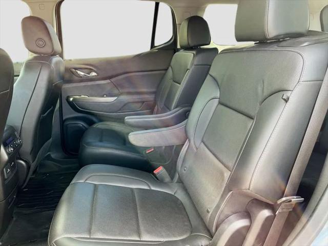 2023 GMC Acadia AWD SLT