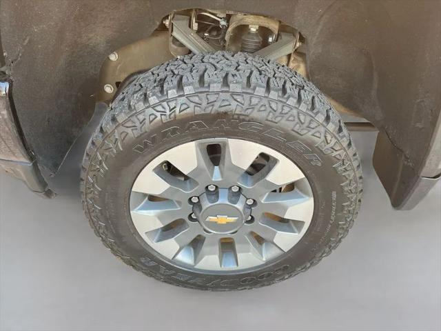 2023 Chevrolet Silverado 2500HD 4WD Crew Cab Standard Bed Custom