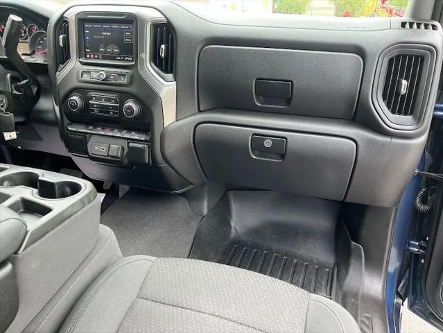 2021 Chevrolet Silverado 1500 2WD Crew Cab Short Bed Custom