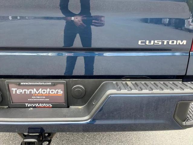 2021 Chevrolet Silverado 1500 2WD Crew Cab Short Bed Custom