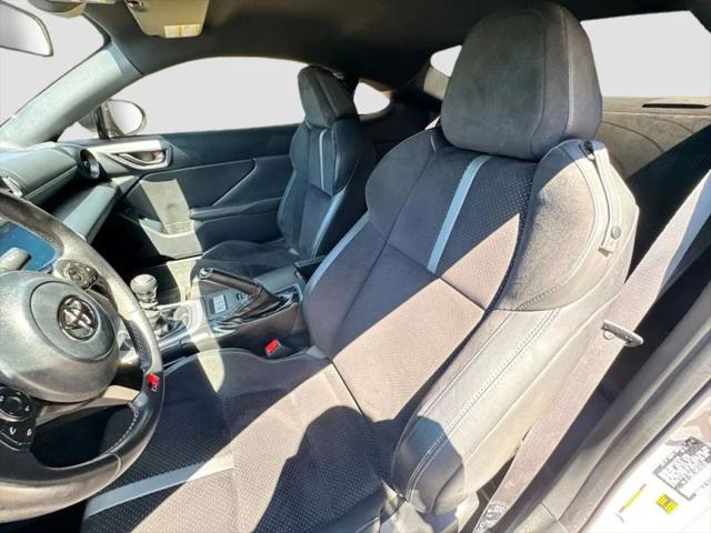 2024 Toyota GR86 Premium