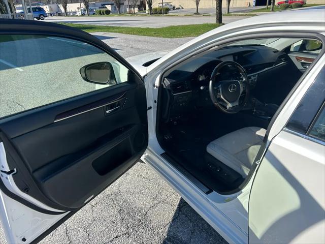 2015 Lexus ES 350 4dr Sdn